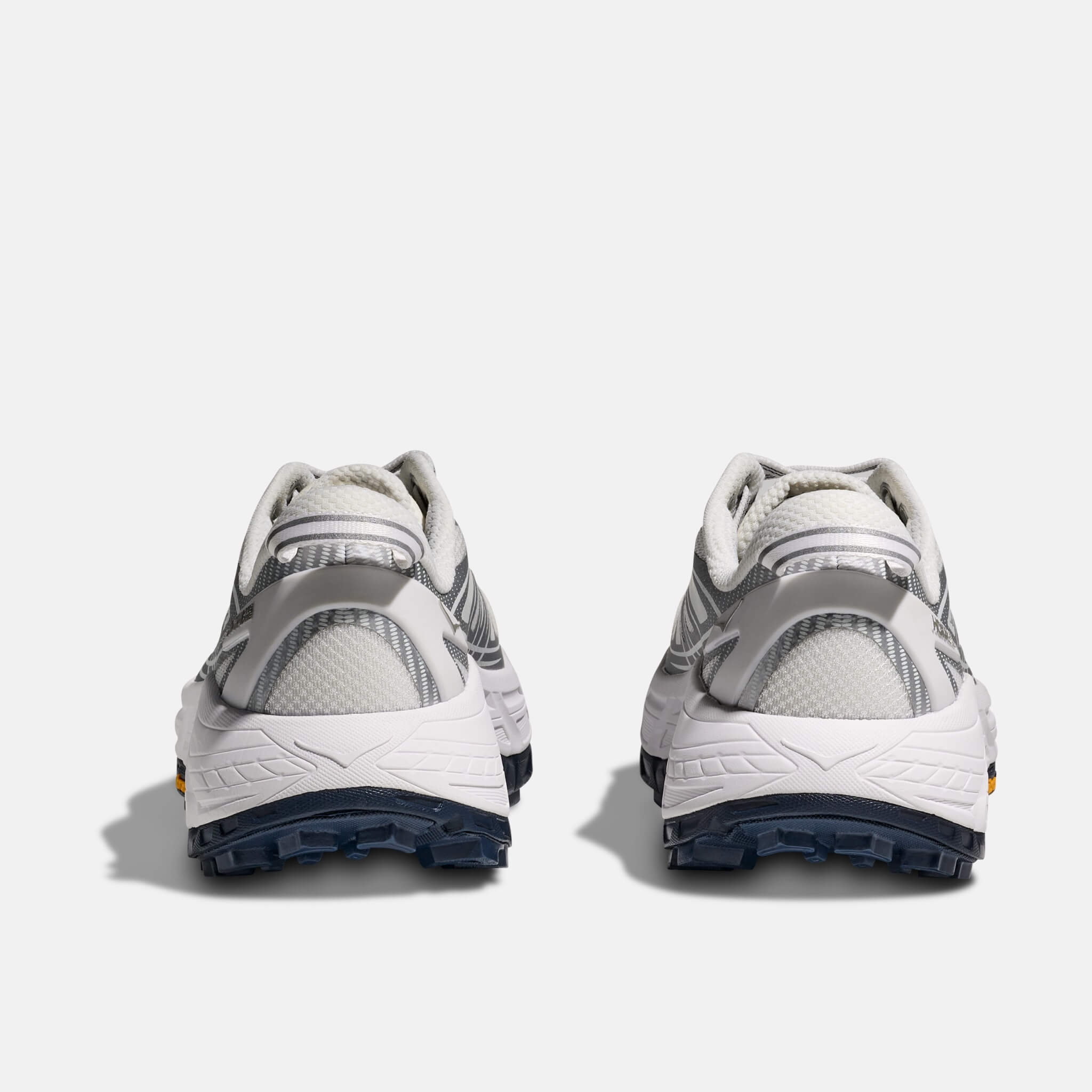 Unisex bielo-strieborné tenisky Hoka Mafate Speed 2