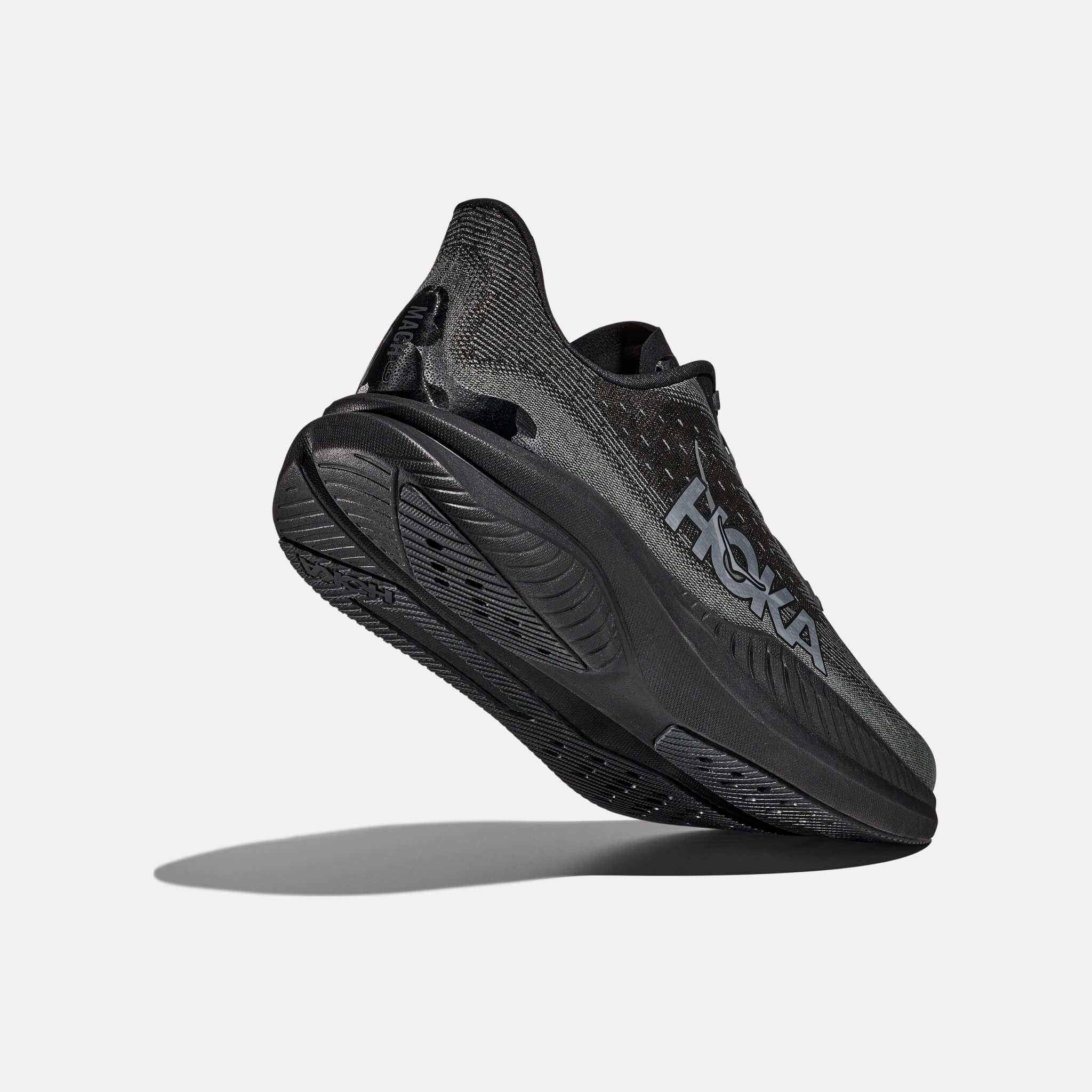 Pánske čierne bežecké tenisky Hoka Mach 6