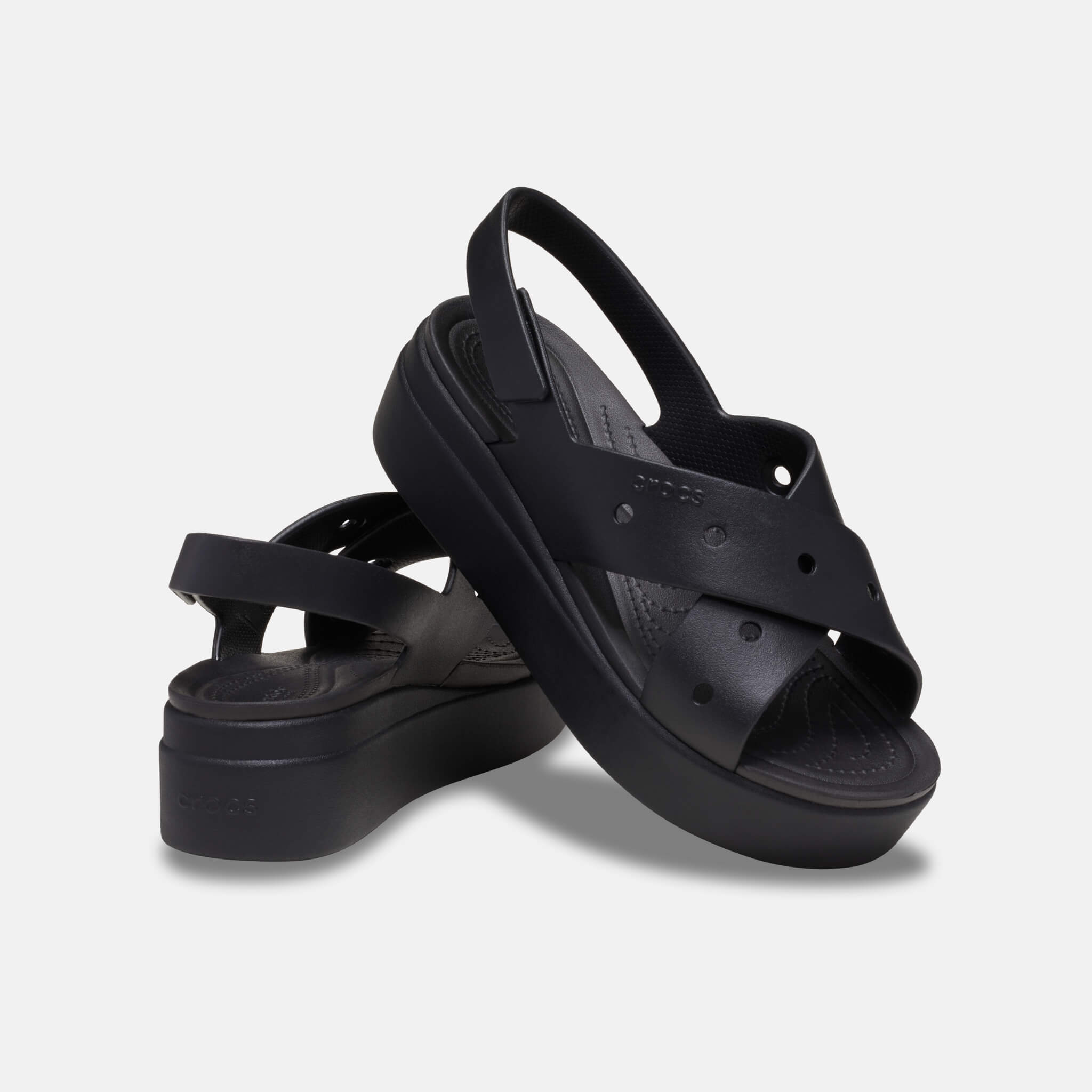 Brooklyn 4U Cross Strap Sandal Black
