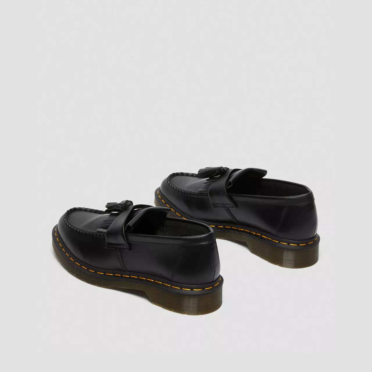 Čierne mokasíny Dr. Martens Adrian Yellow Stitch