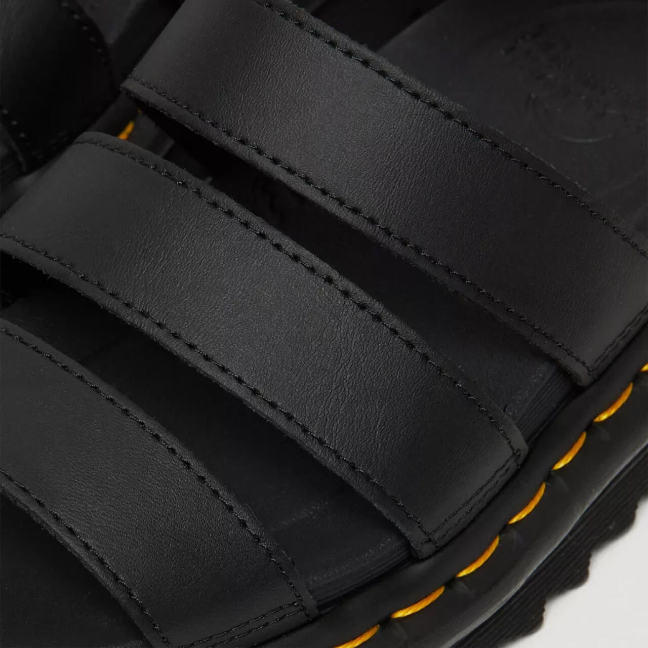 Dámske čierne sandále Dr. Martens Blaire