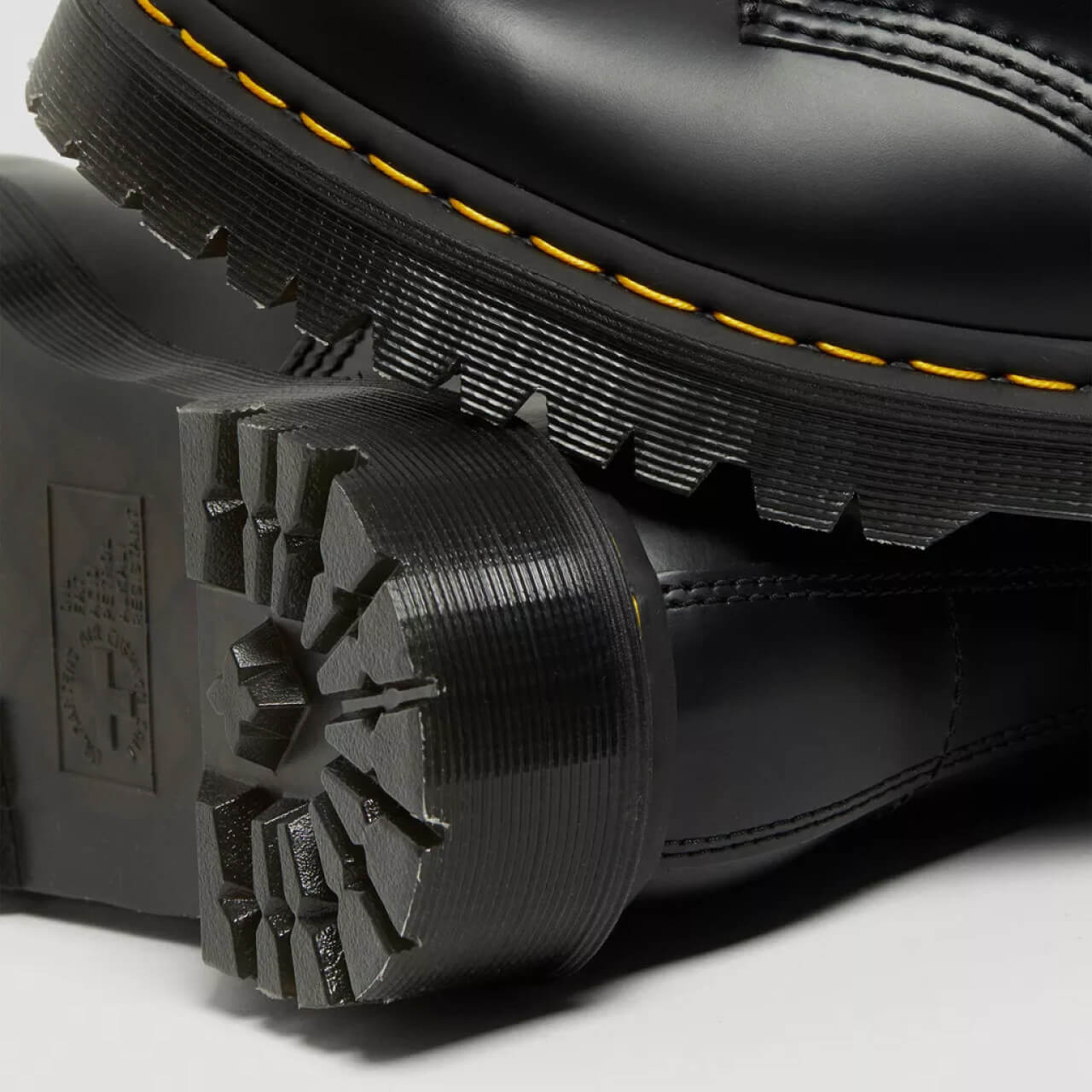 Čierne členkové topánky Dr. Martens 1460 Bex
