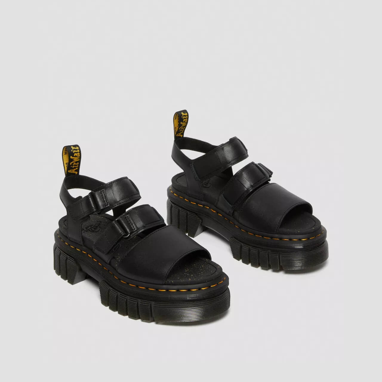 Dámske čierne sandále Dr. Martens Ricki 3-Strap
