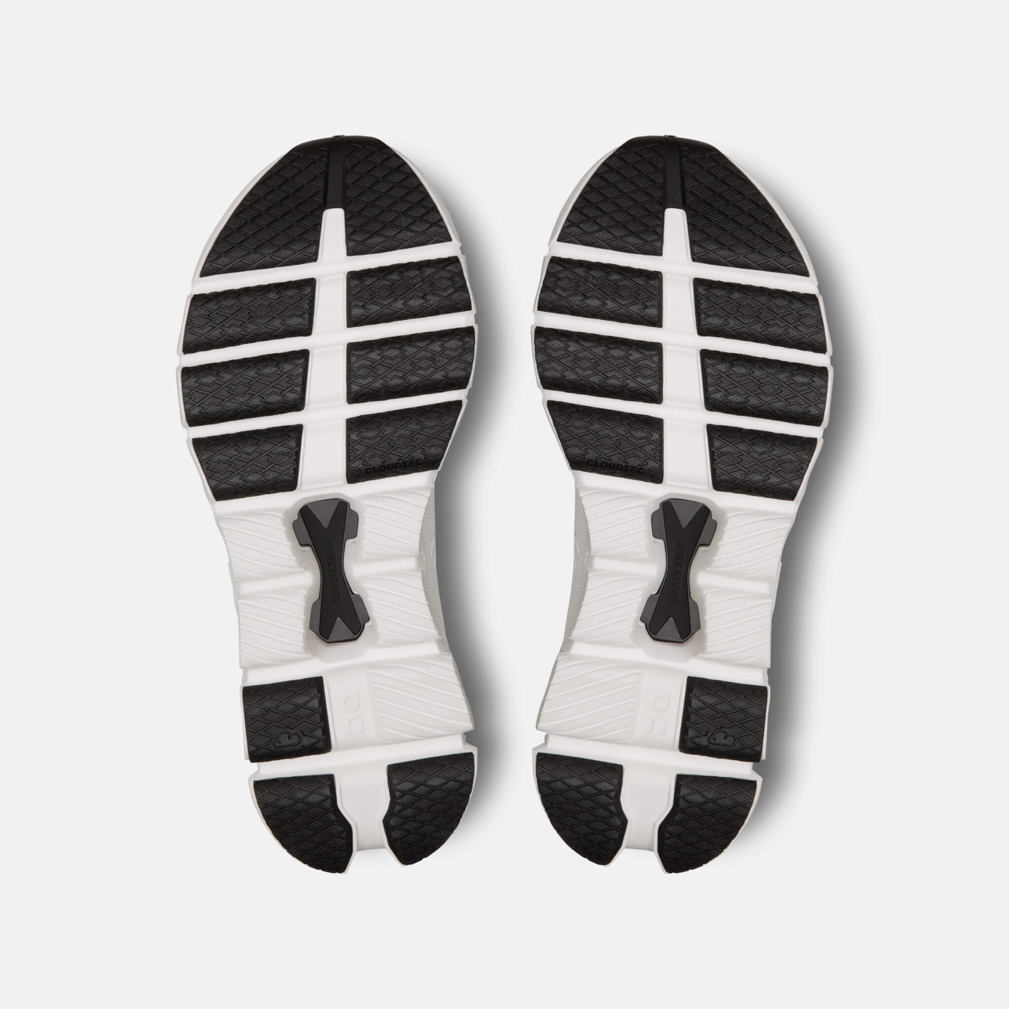 Dámske biele bežecké tenisky On Cloud X 4