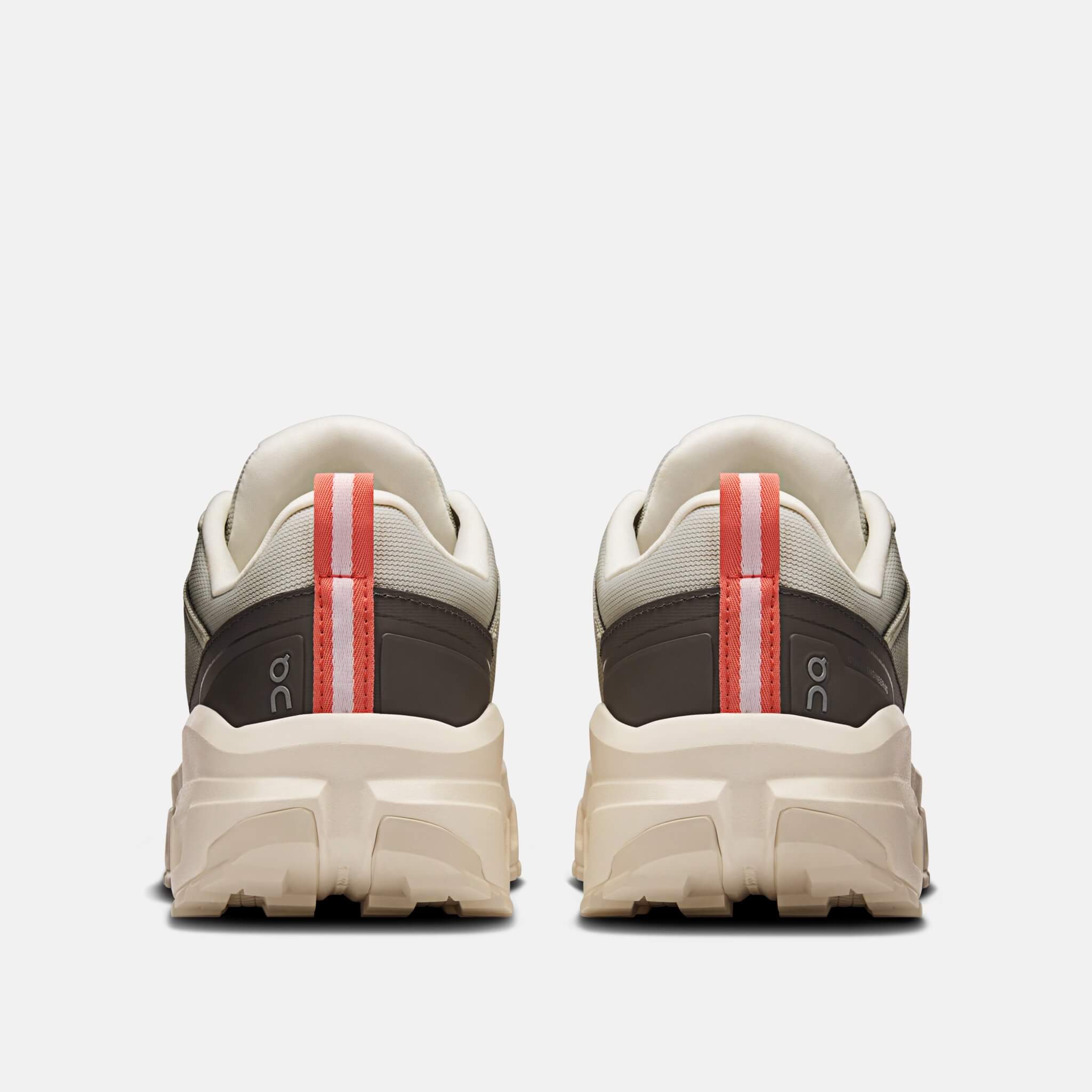 Dámske šedé outdoorové topánky ON Cloudrock Low WP