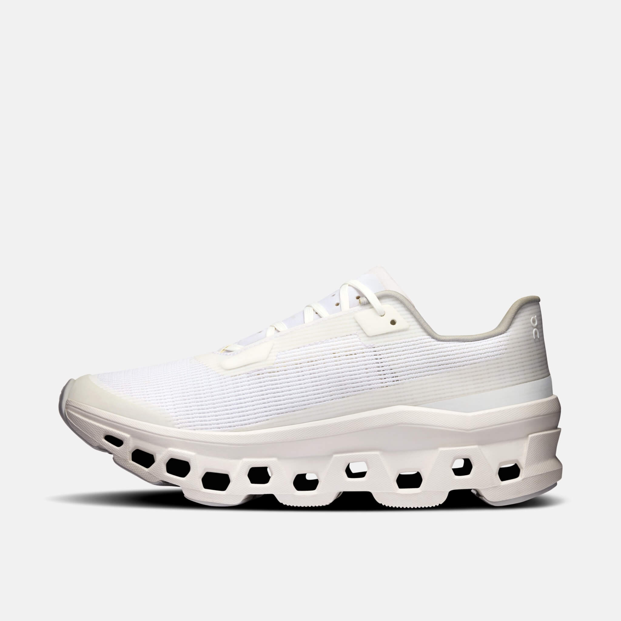 Dámske biele bežecké tenisky On Cloudmonster Void