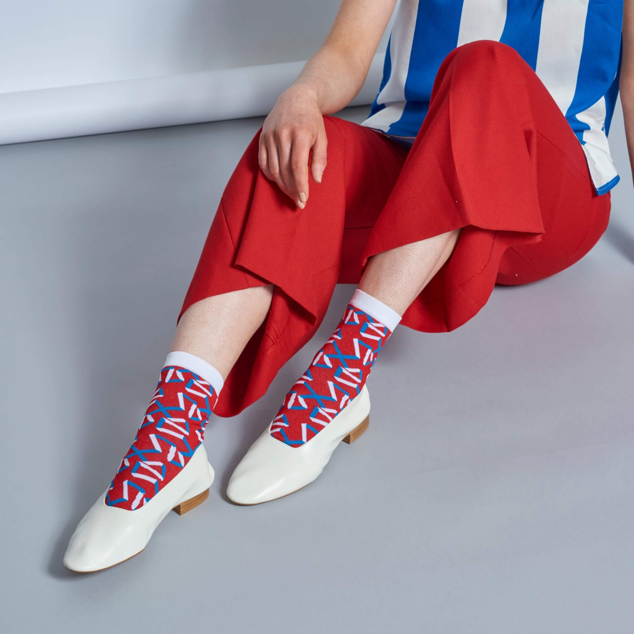 Dámske červené ponožky Happy Socks Adela // kolekcia Hysteria