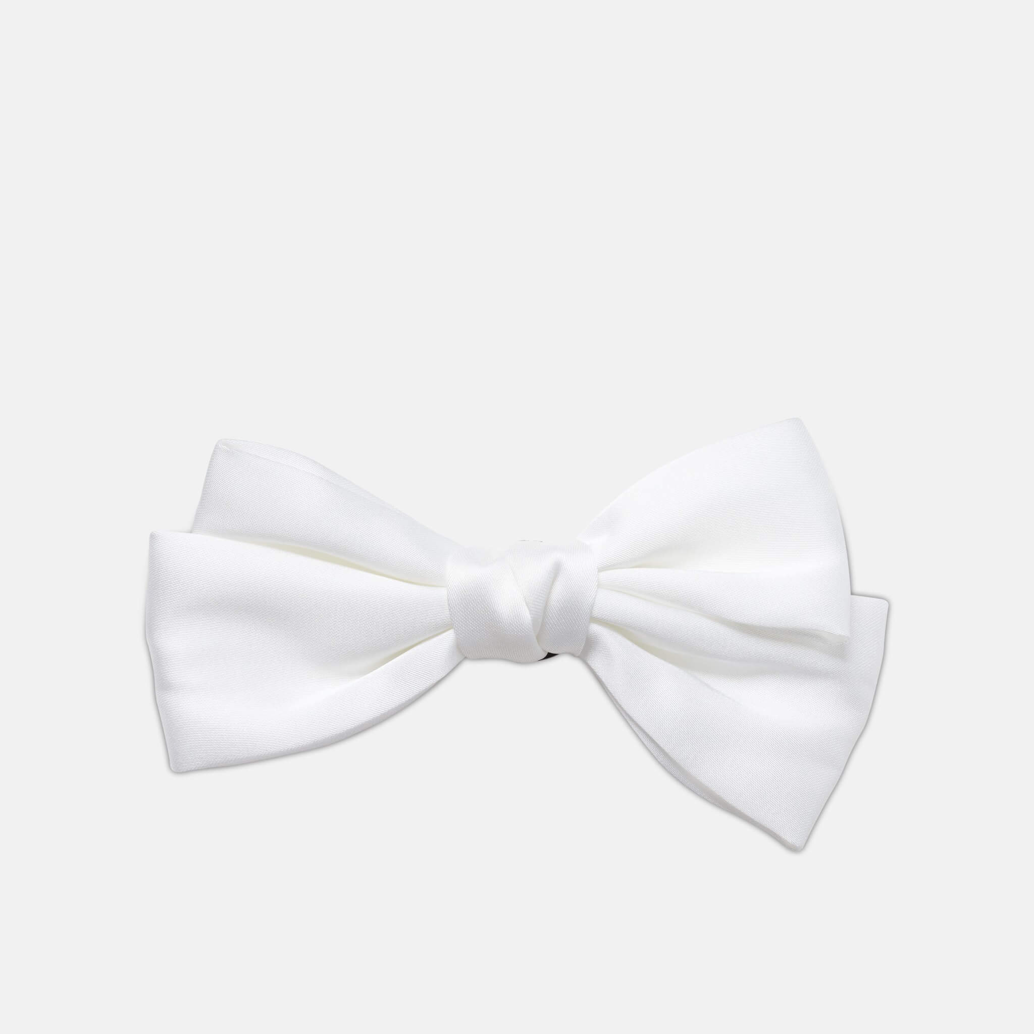 Odznačik Jibbitz – Oversized Regal White Bow