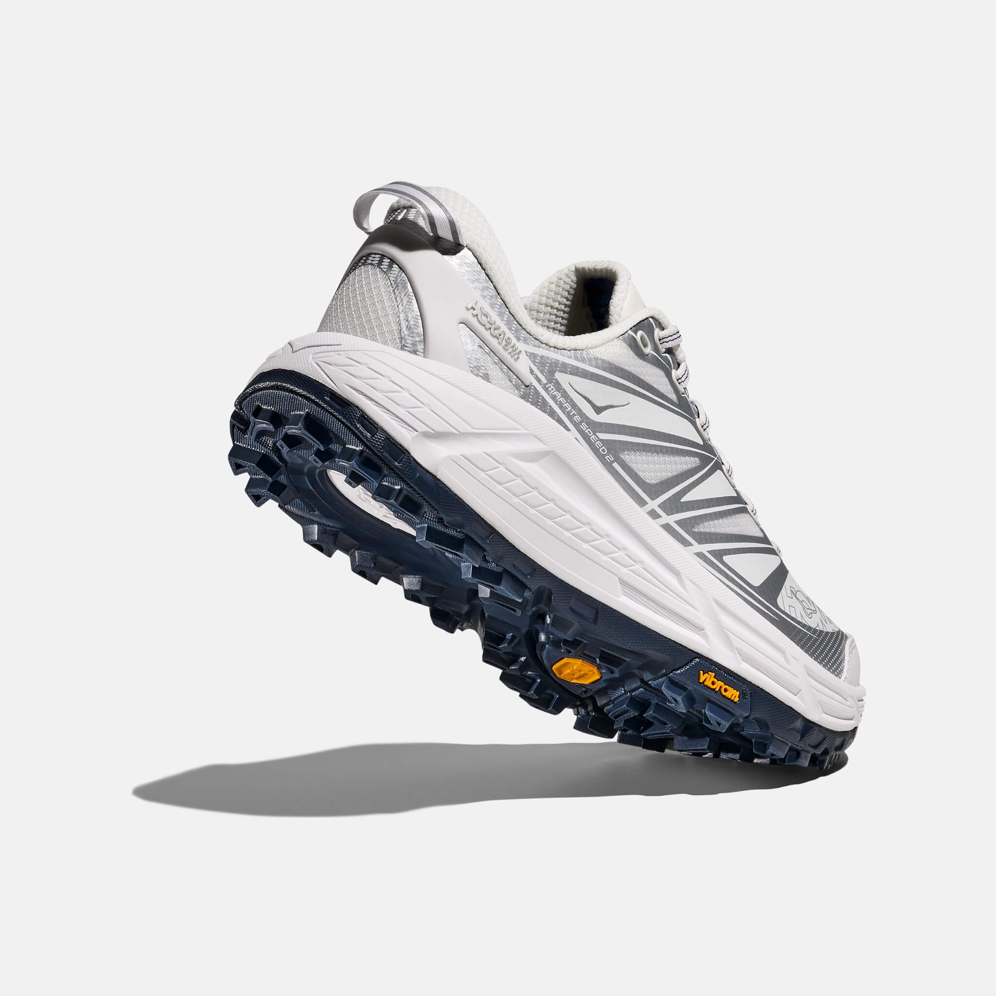 Unisex bielo-strieborné tenisky Hoka Mafate Speed 2