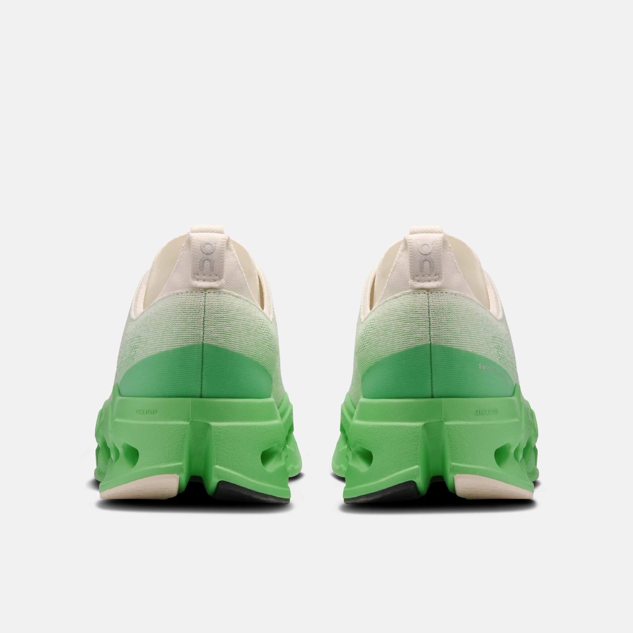 Pánske šedo-zelené bežecké tenisky On Cloudsurfer Max