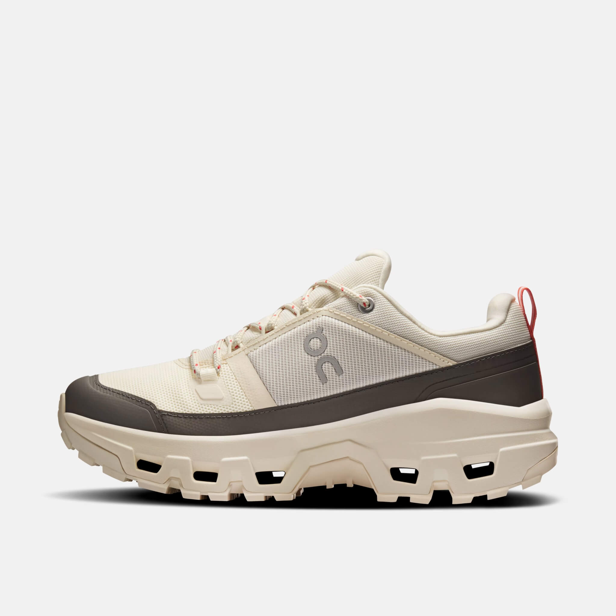 Dámske šedé outdoorové topánky ON Cloudrock Low WP