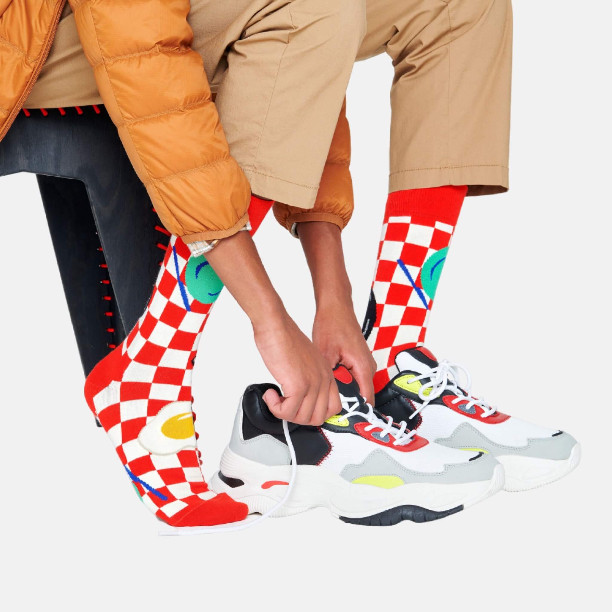 Červeno-biele ponožky Happy Socks s vajíčkom, vzor Early Bird