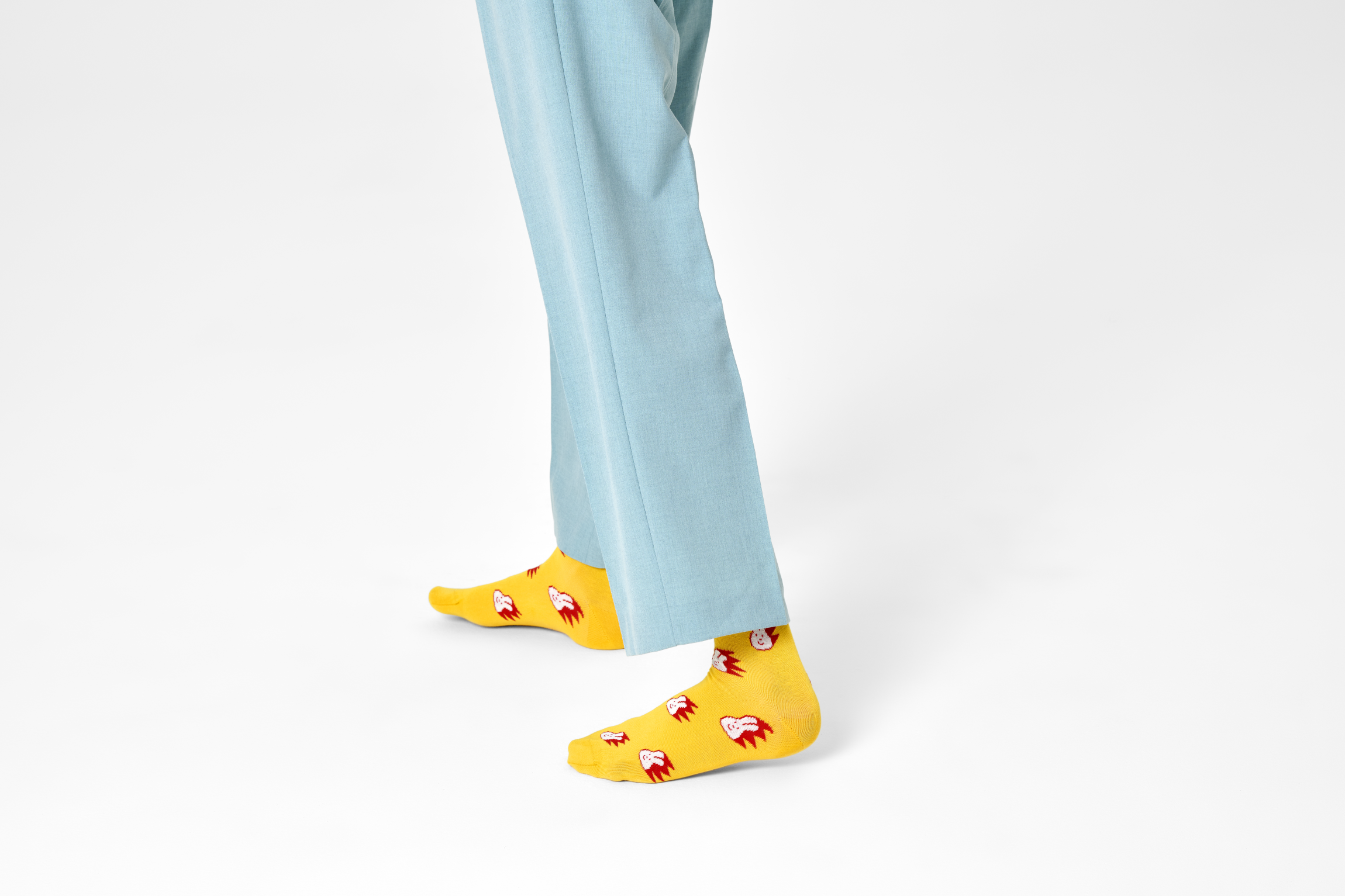 Žlté ponožky Happy Socks so zajačikmi, vzor Bunny